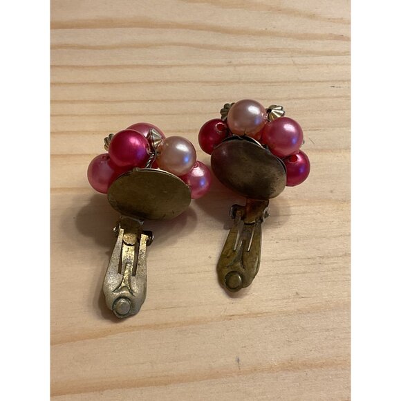 Vintage Cluster Clip-On Earrings Pink & Gold Faux Pearl Hong Kong 1950s Retro - Picture 5 of 5